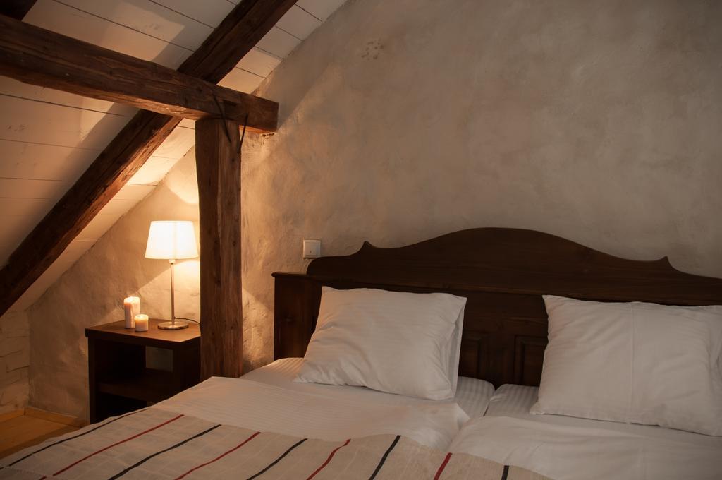 Transylvania Guesthouses Cincsor Стая снимка