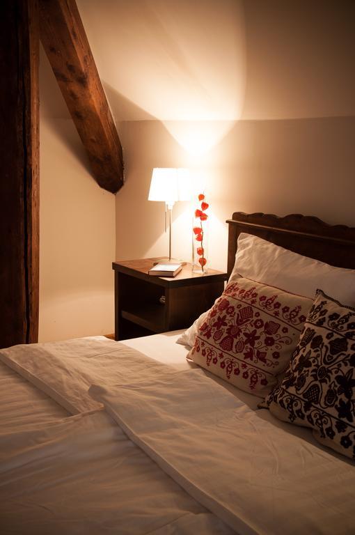 Transylvania Guesthouses Cincsor Стая снимка