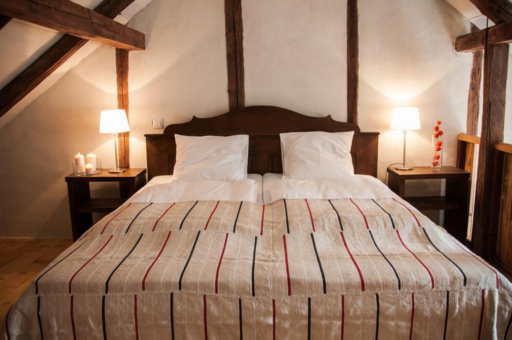Transylvania Guesthouses Cincsor Стая снимка