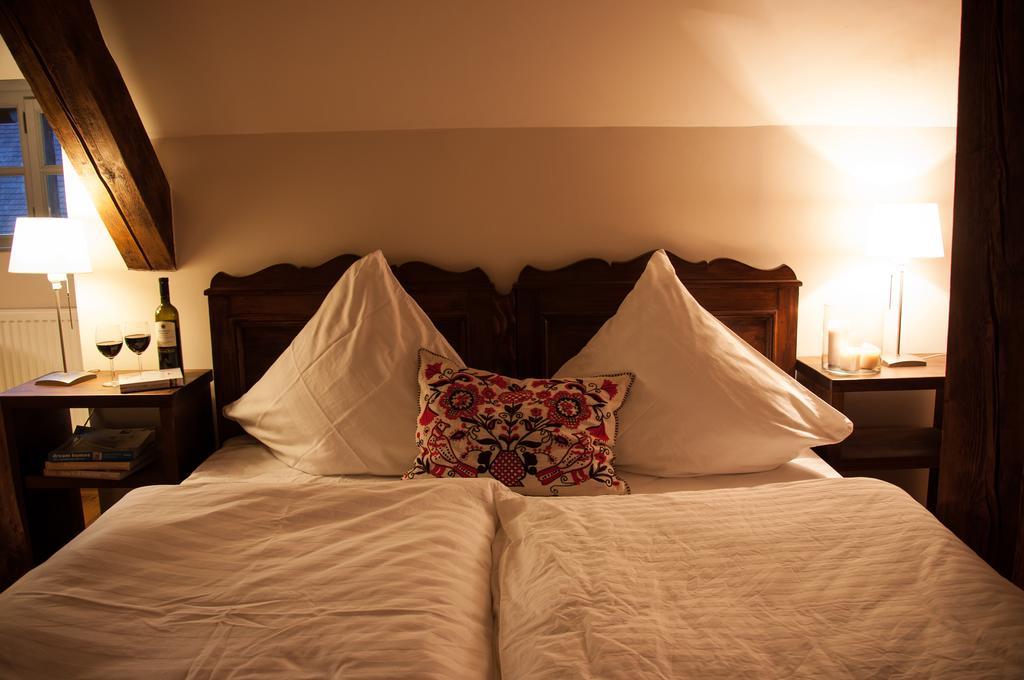 Transylvania Guesthouses Cincsor Стая снимка